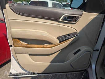 2017 GMC Yukon Denali XL 5SA - miniatura 9