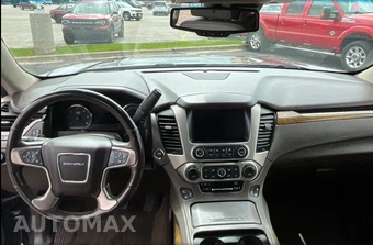 2017 GMC Yukon Denali XL 5SA - miniatura 11