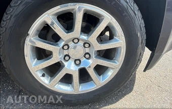 2017 GMC Yukon Denali XL 5SA - miniatura 30