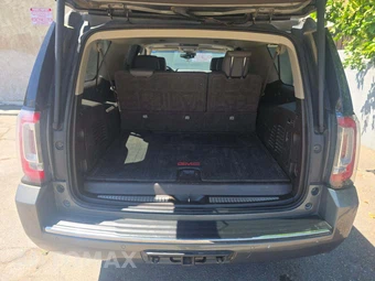 2017 GMC Yukon Denali XL 5SA - miniatura 15