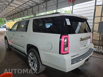 2017 GMC Yukon Denali XL 5SA – miniatura 6