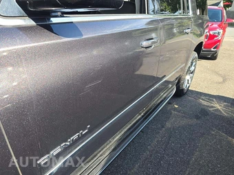 2017 GMC Yukon Denali XL 5SA - miniatura 23