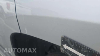 2017 GMC Yukon SLE 3SA – miniatura 3