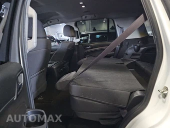 2017 GMC Yukon SLE 3SA - miniatura 13