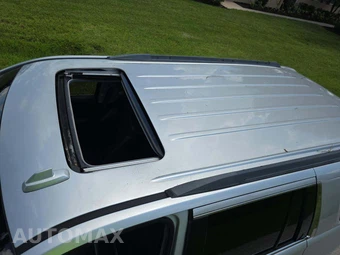 2017 GMC Yukon SLT 4SA - miniatura 9