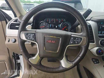 2017 GMC Yukon SLT 4SA – miniatura 10