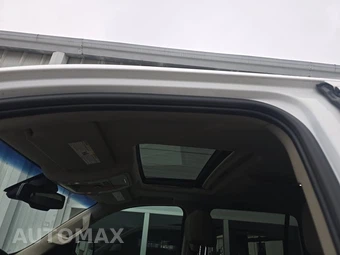 2017 GMC Yukon SLT 4SA – miniatura 18