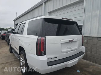 2017 GMC Yukon SLT 4SA – miniatura 5
