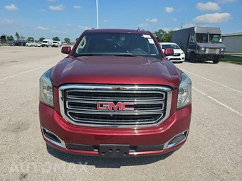 2017 GMC Yukon SLT 4SA – miniatura 2