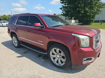 2017 GMC Yukon SLT 4SA – miniatura 3