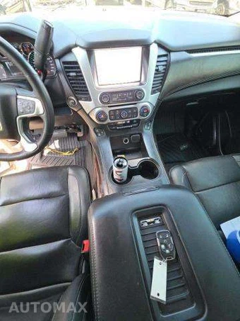 2017 GMC Yukon SLT 4SA - miniatura 10