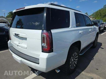 2017 GMC Yukon SLT 4SA - miniatura 3