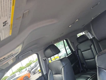 2017 GMC Yukon SLT 4SA – miniatura 18