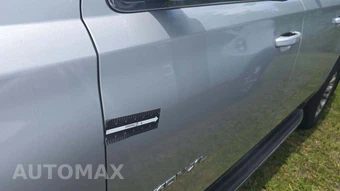 2017 GMC Yukon XL SLT 4SA – miniatura 29