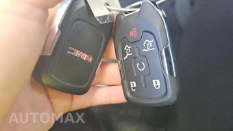 2017 GMC Yukon XL SLT 4SA – miniatura 20