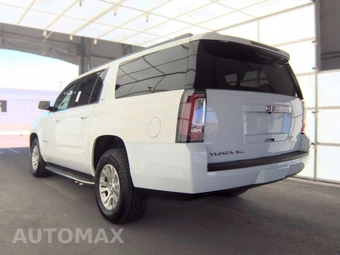 2017 GMC Yukon XL SLT 4SA – miniatura 6