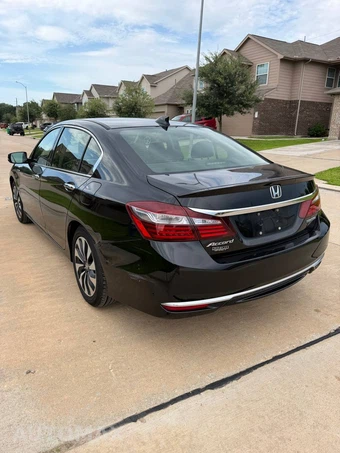 2017 Honda Accord Hybrid EX-L Sedan - miniatura 4