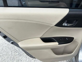 2017 Honda Accord Hybrid Touring Sedan - miniatura 13