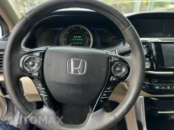 2017 Honda Accord Hybrid Touring Sedan - miniatura 22