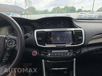 2017 Honda Accord Hybrid Touring Sedan - miniatura 11