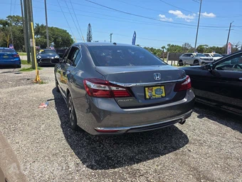 2017 Honda Accord Sedan EX - miniatura 2
