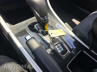 2017 Honda Accord Sedan EX - miniatura 8