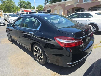 2017 Honda Accord Sedan EX - miniatura 2