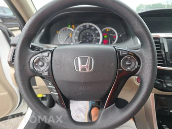 2017 Honda Accord Sedan EX - miniatura 10