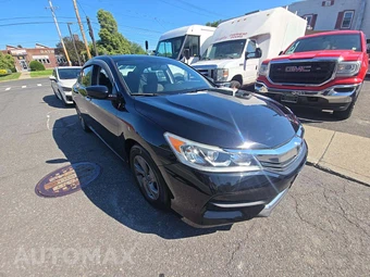 2017 Honda Accord Sedan LX - miniatura 4