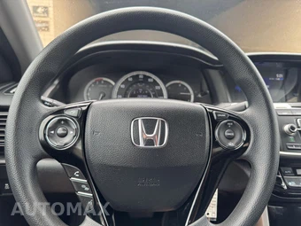 2017 Honda Accord Sedan LX - miniatura 14