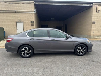 2017 Honda Accord Sedan LX - miniatura 4