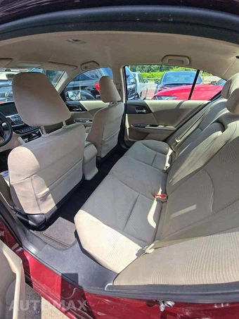2017 Honda Accord Sedan LX - miniatura 13