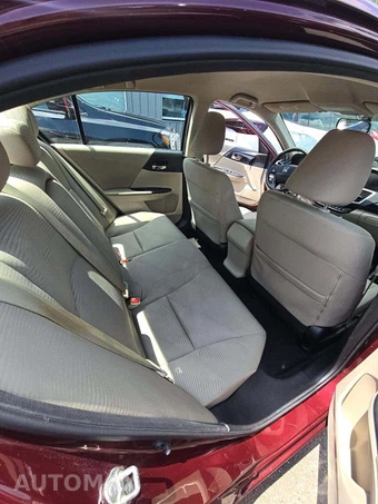 2017 Honda Accord Sedan LX - miniatura 16