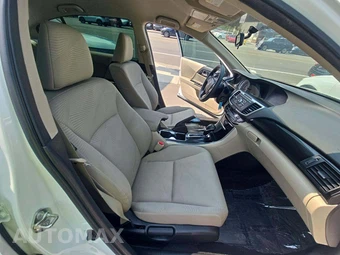 2017 Honda Accord Sedan LX - miniatura 18