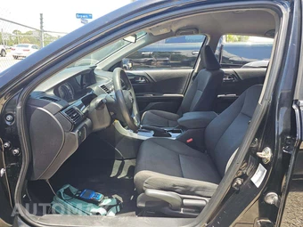 2017 Honda Accord Sedan LX - miniatura 6