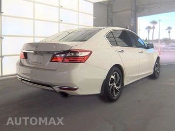 2017 Honda Accord Sedan LX - miniatura 4