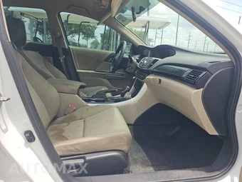 2017 Honda Accord Sedan LX - miniatura 8