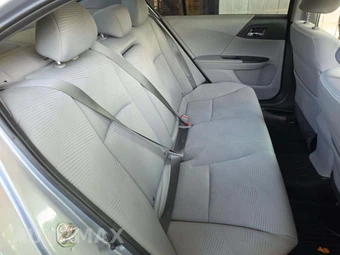 2017 Honda Accord Sedan LX - miniatura 15