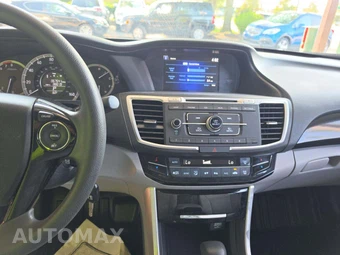 2017 Honda Accord Sedan LX - miniatura 9