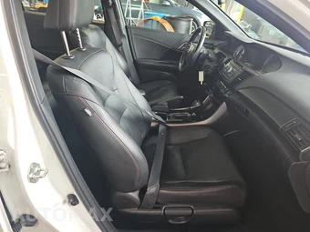 2017 Honda Accord Sedan Sport SE - miniatura 8