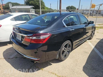 2017 Honda Accord Sedan Sport SE - miniatura 3
