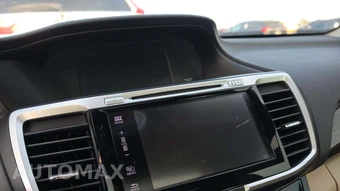 2017 Honda Accord Sedan Touring - miniatura 27
