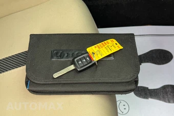 2017 Honda Civic Coupe LX - miniatura 24