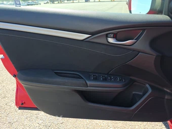 2017 Honda Civic Hatchback EX - miniatura 9
