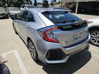 2017 Honda Civic Hatchback LX - miniatura 6