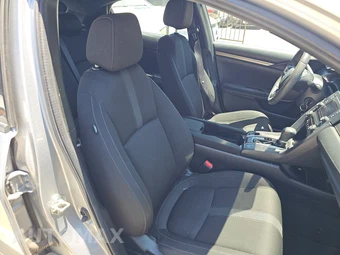 2017 Honda Civic Hatchback LX - miniatura 8