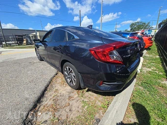 2017 Honda Civic Sedan EX - miniatura 2