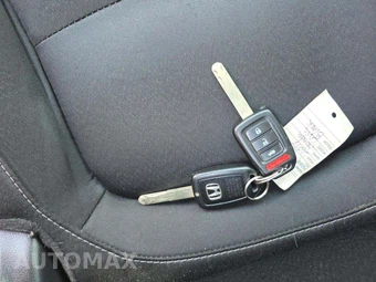 2017 Honda Civic Sedan LX - miniatura 8