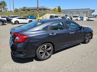 2017 Honda Civic Sedan Touring - miniatura 4