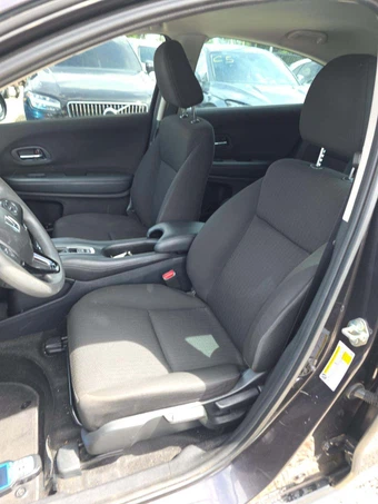 2017 Honda HR-V LX - miniatura 6